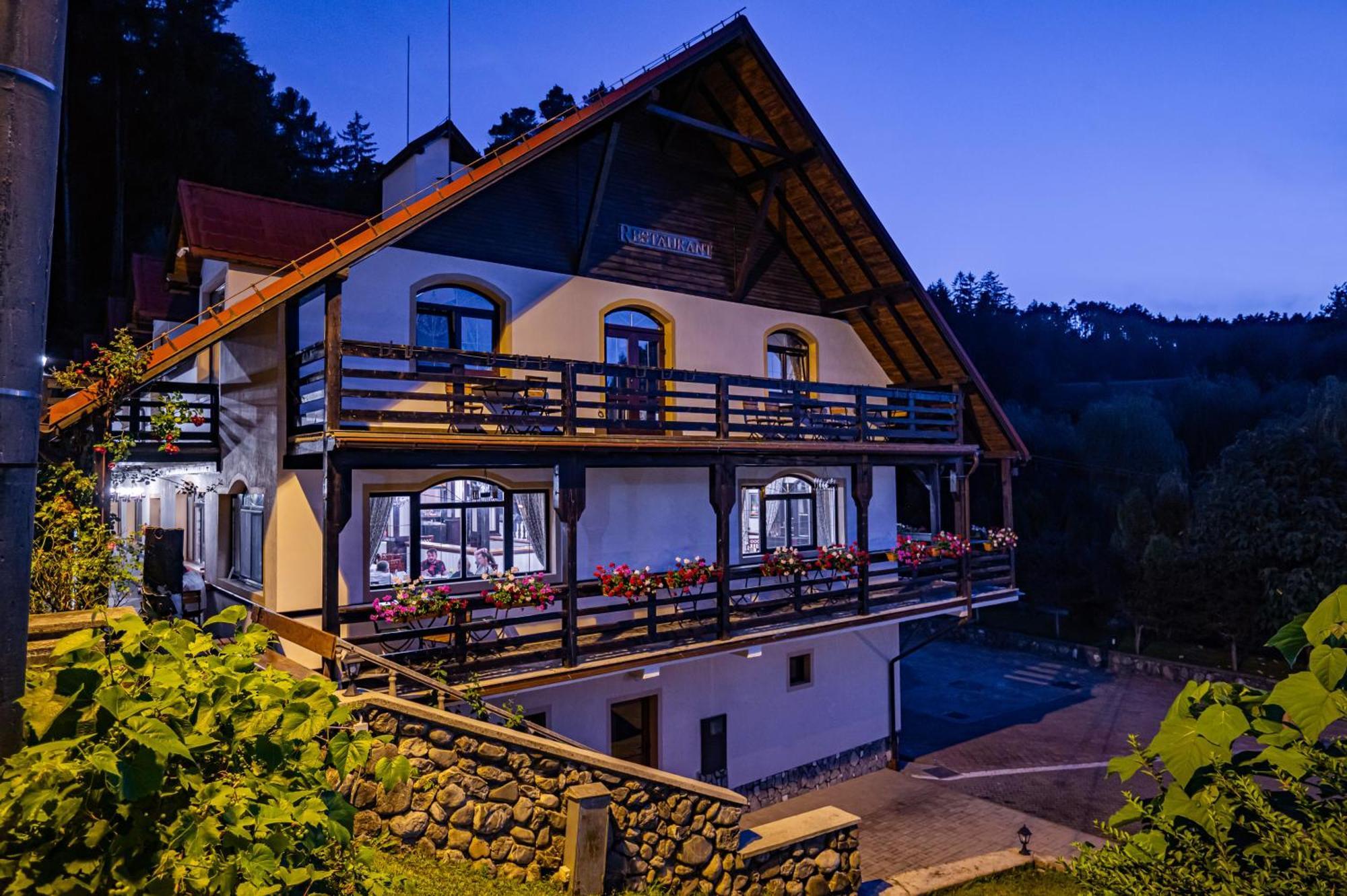 Q Chalet Sacele Exterior photo