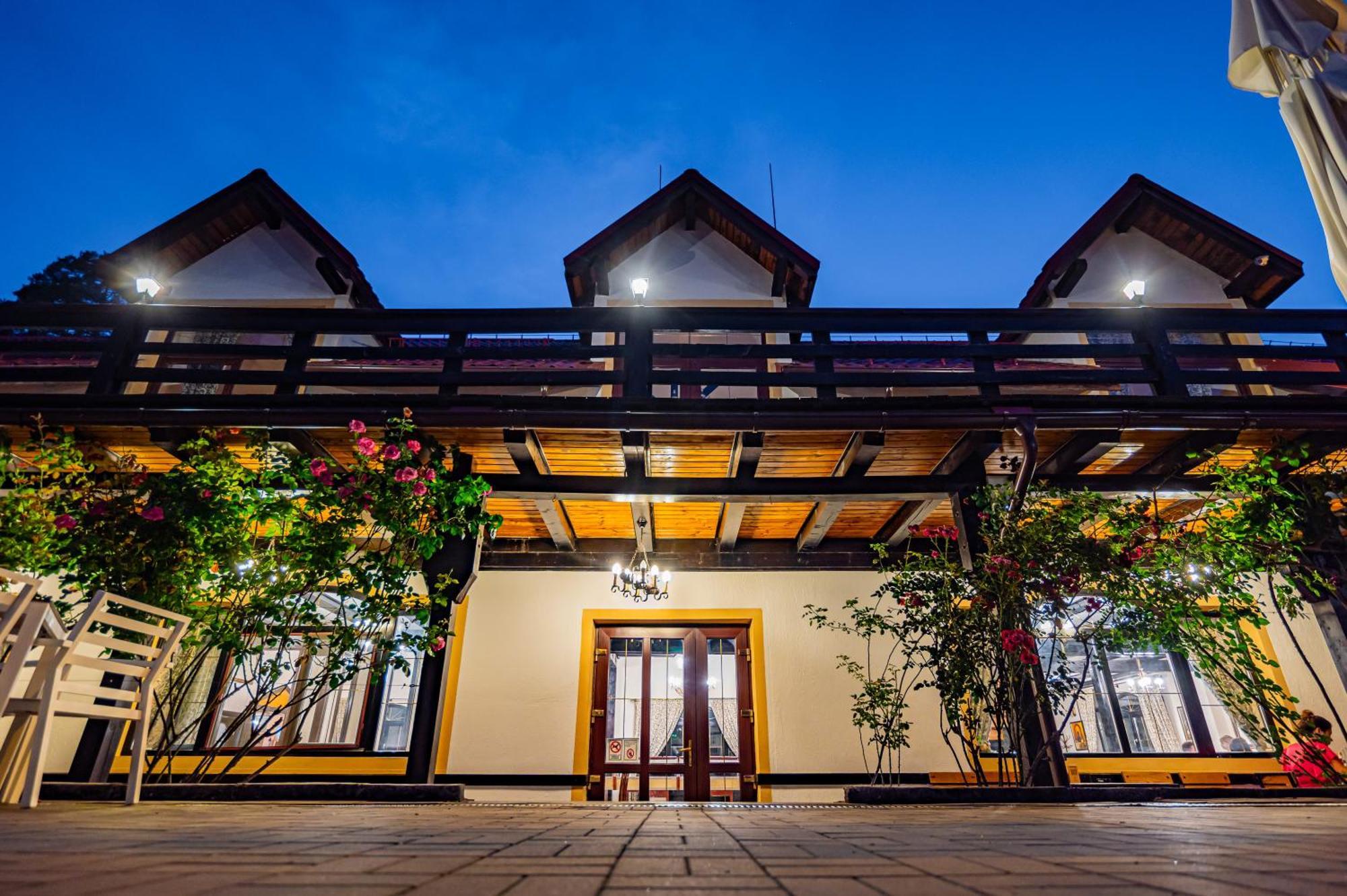 Q Chalet Sacele Exterior photo
